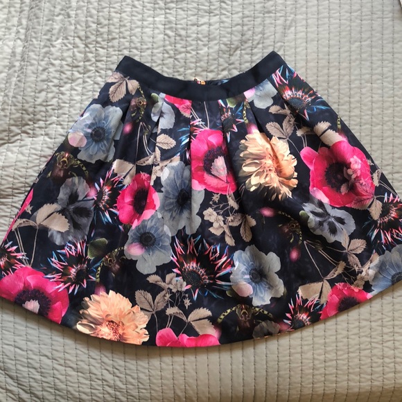 Ted Baker London Dresses & Skirts - Ted Baker skirt! Size 3 (US 8/10)
